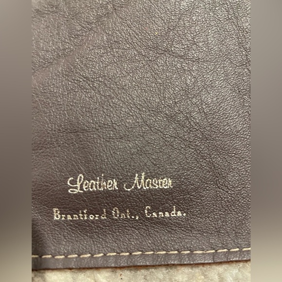 Leather Master Brantford Ont. Canada Quality Leather Wallet Raw Edge Deep Purple - Picture 3 of 9
